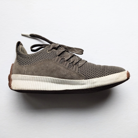 Sorel Out and About Waterproof Women's Sneakers, Size 7 - Picture 2 of 11